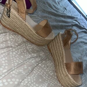Espadrilles pretty little thing